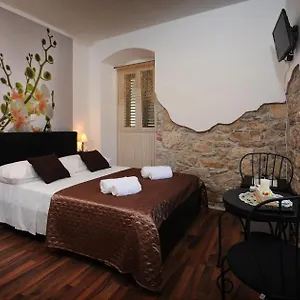 Appartamento & Lasta, Spalato